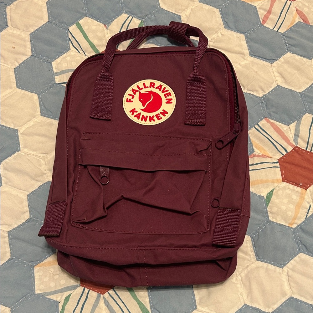 Kånken Classic Mini Backpack - Deep Purple